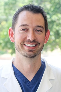 Head shot Dr. Brandon Horton, DDS