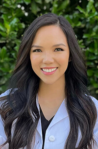 Head shot of Dr. Cecile Nguyen, DDS